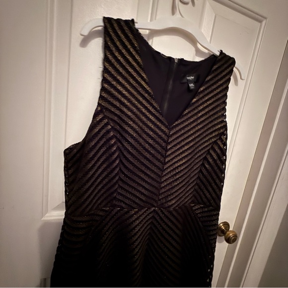 Mossimo Dresses & Skirts - Mossimo XXL Black & Gold Shimmer Fit & Flare Dress V-Neck Chevron Party Cocktail
